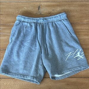 Jordan Men's "FLIGHT" Heather Gray Athletic Shorts with Logo
